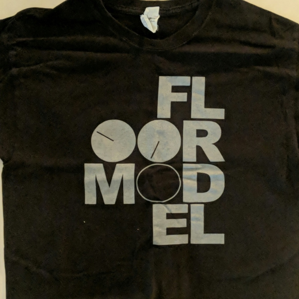 Floor‎ model t-shirt